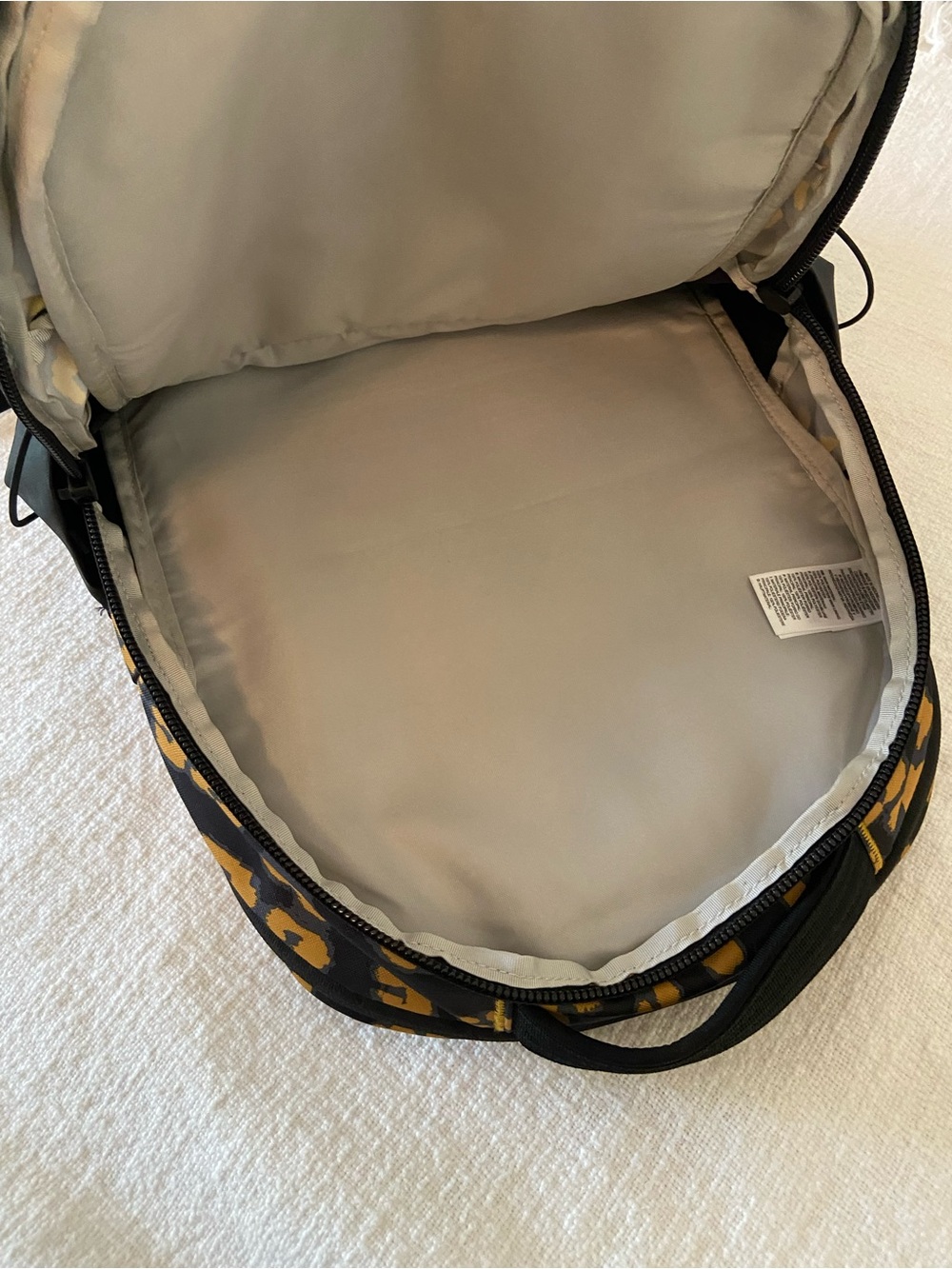 The North Face Borealis Cheetah Print Black & Gold Backpack Unisex 27L - Picture 16 of 16